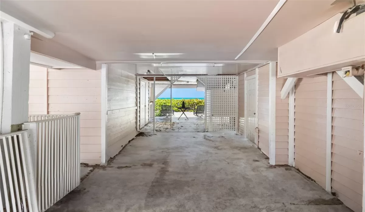 0 , 0 ,0,Land,Sold,0,D6136000