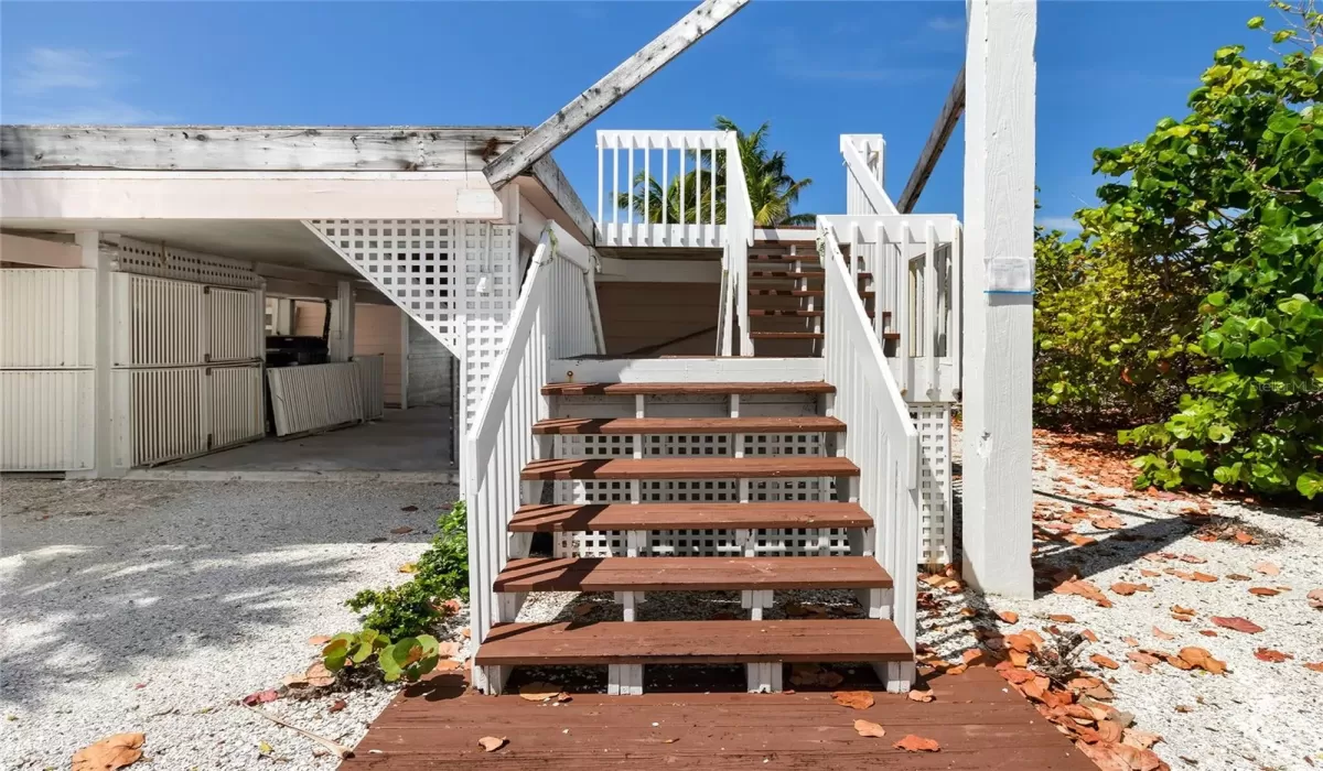 0 , 0 ,0,Land,Sold,0,D6136000