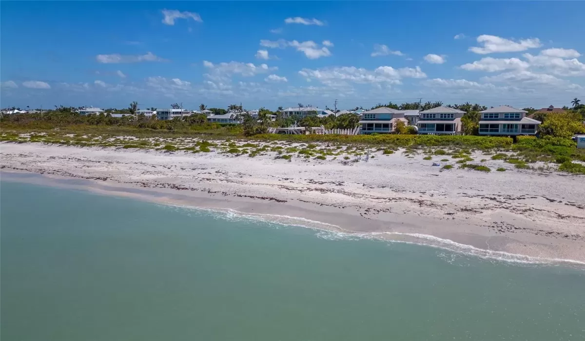0 , 0 ,0,Land,Sold,0,D6136000