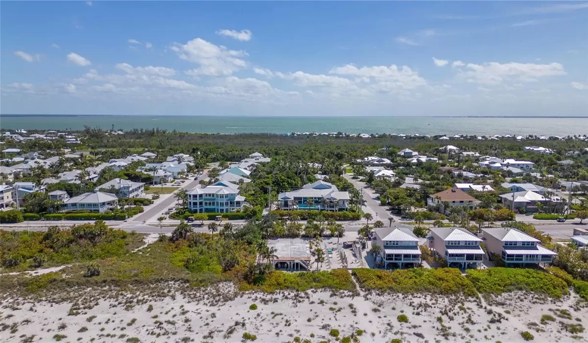 0 , 0 ,0,Land,Sold,0,D6136000
