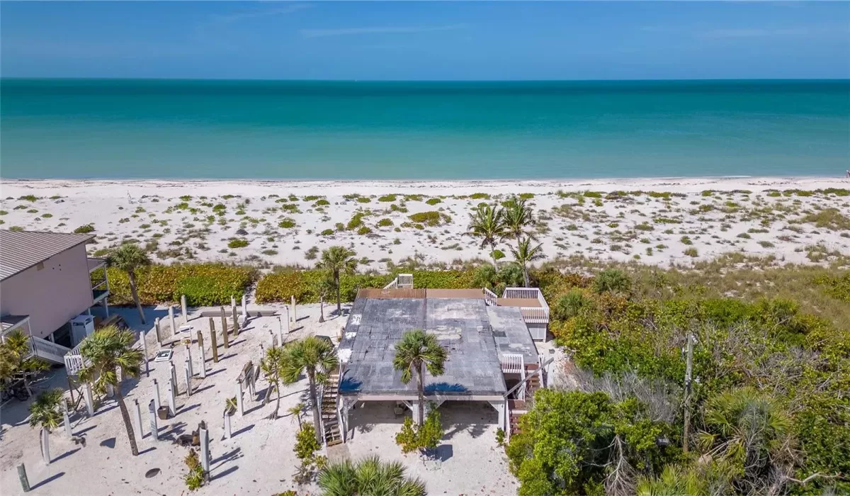 0 , 0 ,0,Land,Sold,0,D6136000