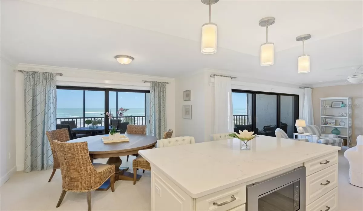 2 Bedrooms Bedrooms, 0 ,2 BathroomsBathrooms,Residential,Sold,0,D6136035