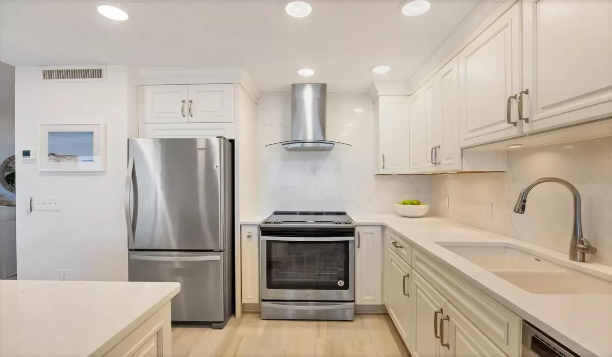 2 Bedrooms Bedrooms, 0 ,2 BathroomsBathrooms,Residential,Sold,0,D6136035