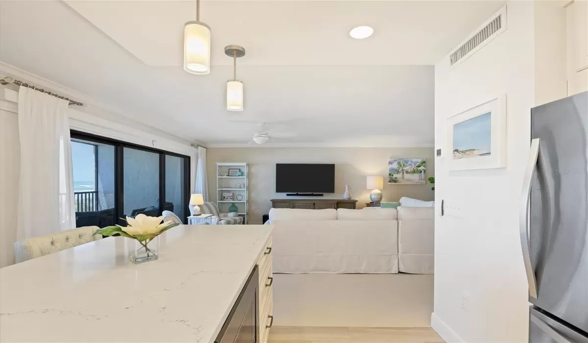 2 Bedrooms Bedrooms, 0 ,2 BathroomsBathrooms,Residential,Sold,0,D6136035