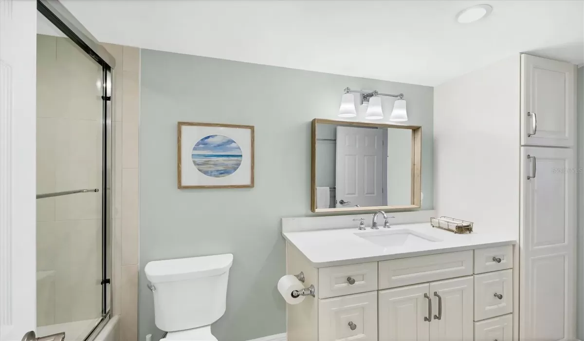2 Bedrooms Bedrooms, 0 ,2 BathroomsBathrooms,Residential,Sold,0,D6136035