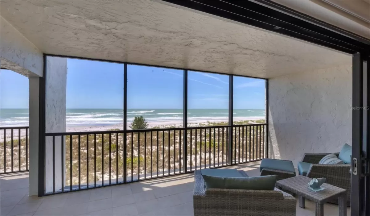 2 Bedrooms Bedrooms, 0 ,2 BathroomsBathrooms,Residential,Sold,0,D6136035