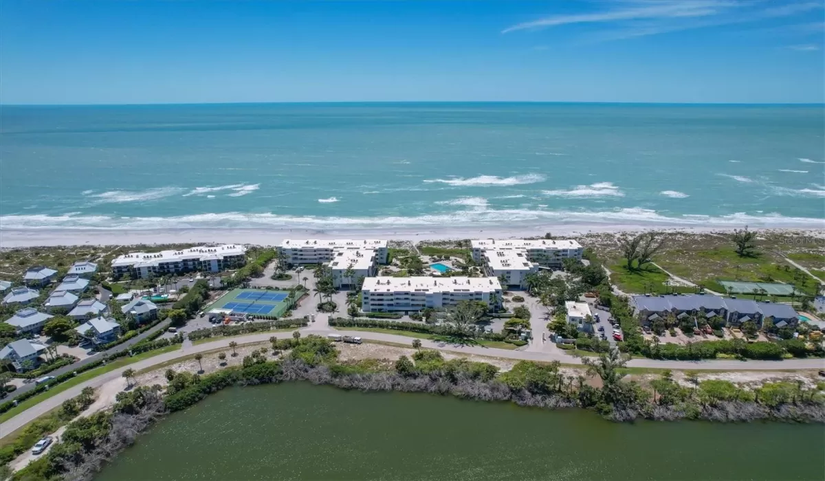 2 Bedrooms Bedrooms, 0 ,2 BathroomsBathrooms,Residential,Sold,0,D6136035