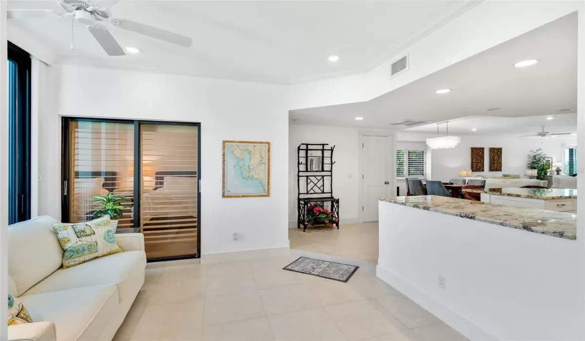 2 Bedrooms Bedrooms, 0 ,2 BathroomsBathrooms,Residential,Sold,0,D6135820