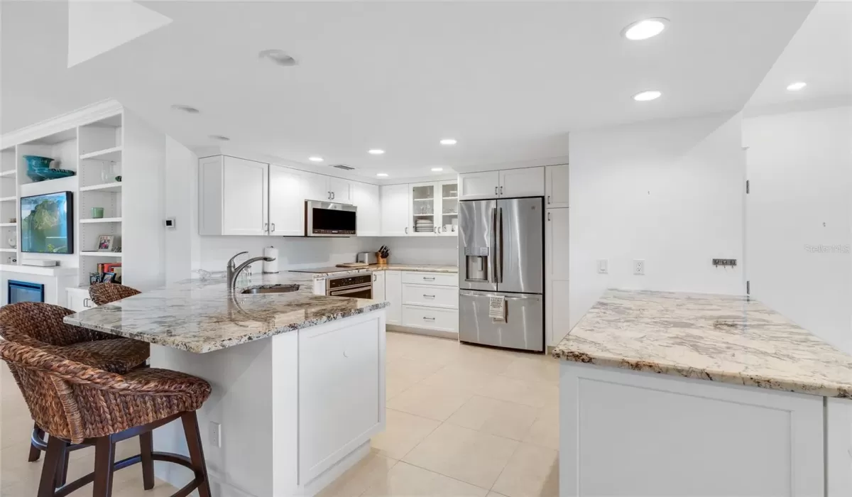 2 Bedrooms Bedrooms, 0 ,2 BathroomsBathrooms,Residential,Sold,0,D6135820