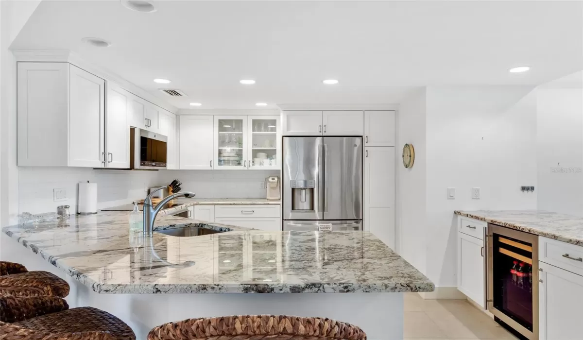 2 Bedrooms Bedrooms, 0 ,2 BathroomsBathrooms,Residential,Sold,0,D6135820