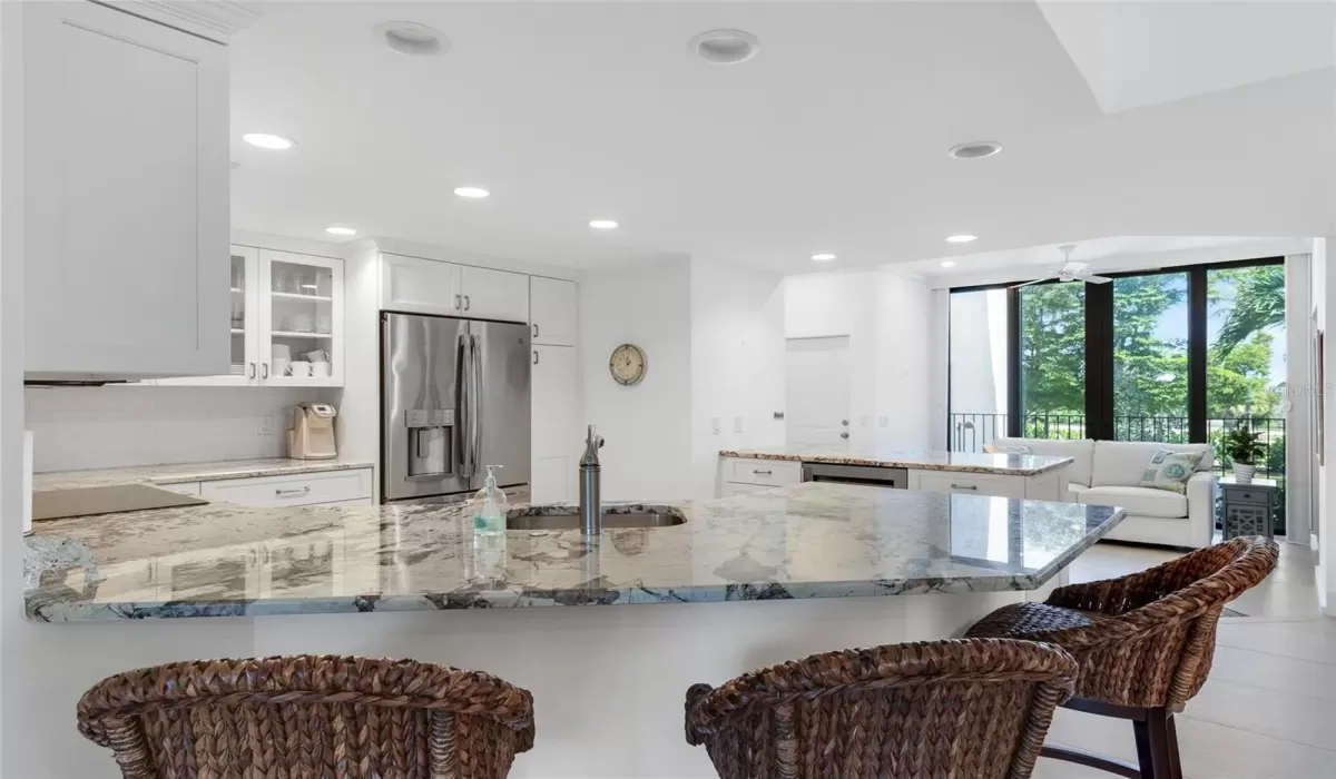 2 Bedrooms Bedrooms, 0 ,2 BathroomsBathrooms,Residential,Sold,0,D6135820