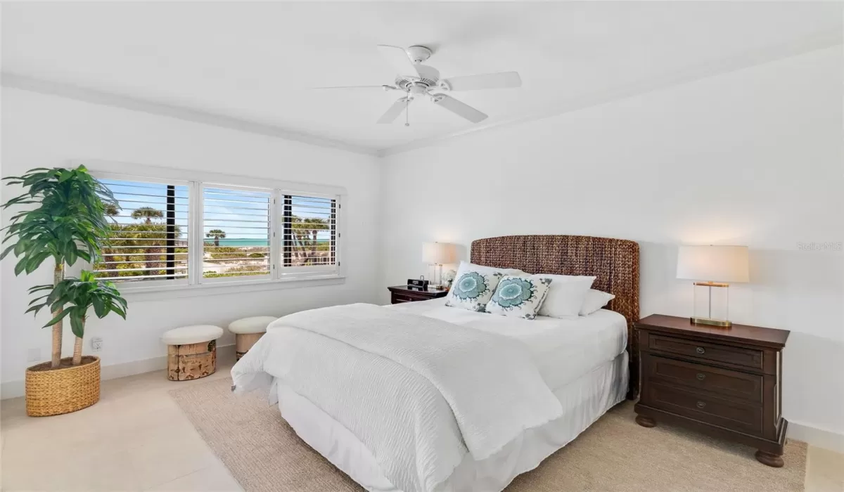 2 Bedrooms Bedrooms, 0 ,2 BathroomsBathrooms,Residential,Sold,0,D6135820
