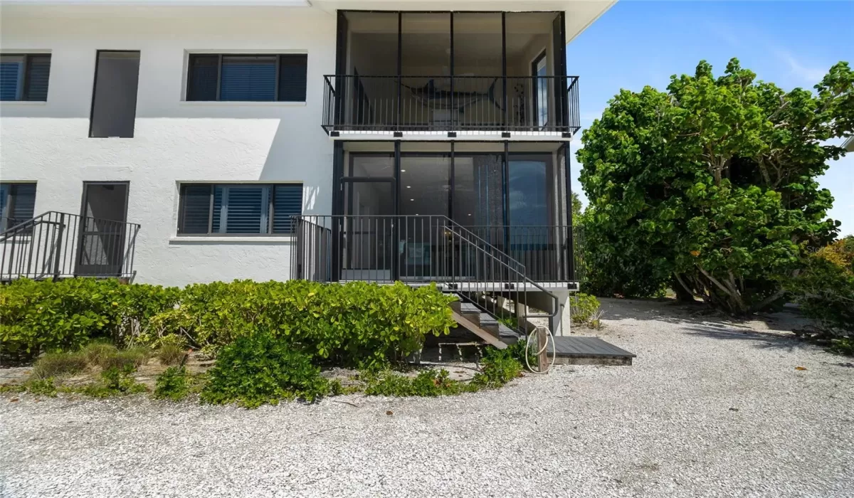 2 Bedrooms Bedrooms, 0 ,2 BathroomsBathrooms,Residential,Sold,0,D6135820