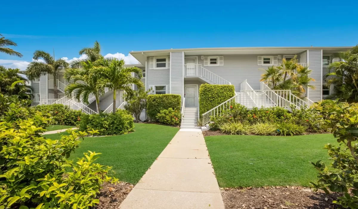 2 Bedrooms Bedrooms, 0 ,2 BathroomsBathrooms,Residential,For Sale,0,D6136229
