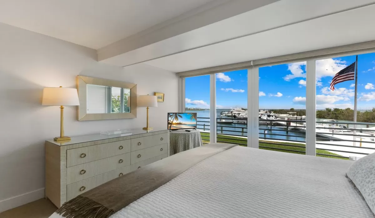 2 Bedrooms Bedrooms, 0 ,2 BathroomsBathrooms,Residential,For Sale,0,D6136229