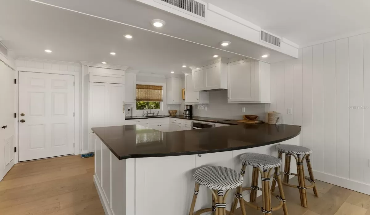 2 Bedrooms Bedrooms, 0 ,2 BathroomsBathrooms,Residential,For Sale,0,D6136229