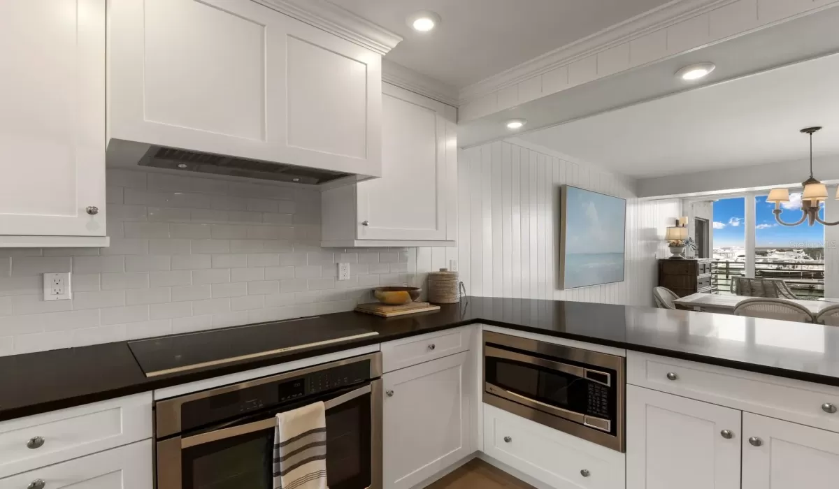 2 Bedrooms Bedrooms, 0 ,2 BathroomsBathrooms,Residential,For Sale,0,D6136229