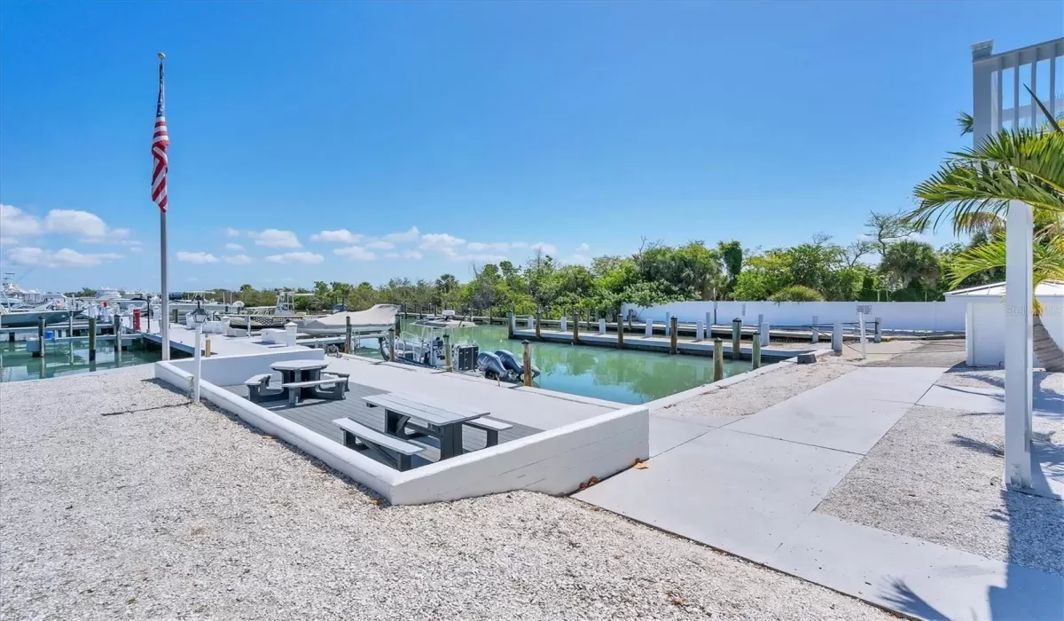 Uncle Henry's Marina