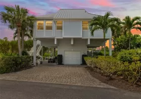 3 Bedrooms Bedrooms, 0 ,3 BathroomsBathrooms,Residential,Sold,0,D6136633