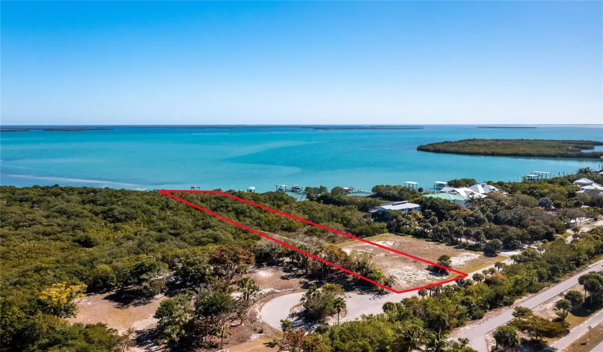 0 , 0 ,0,Land,For Sale,0,D6137379