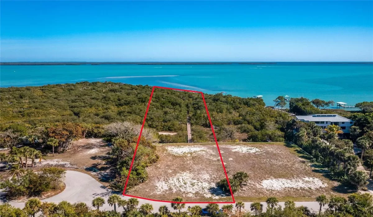 0 , 0 ,0,Land,For Sale,0,D6137379