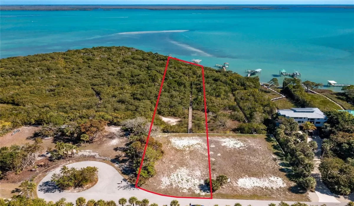 0 , 0 ,0,Land,For Sale,0,D6137379