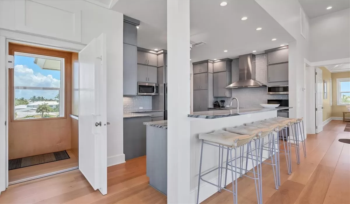 4 Bedrooms Bedrooms, 0 ,4 BathroomsBathrooms,Residential Lease,For Sale,0,D6138107