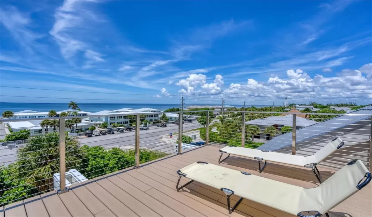 4 Bedrooms Bedrooms, 0 ,4 BathroomsBathrooms,Residential Lease,For Sale,0,D6138107