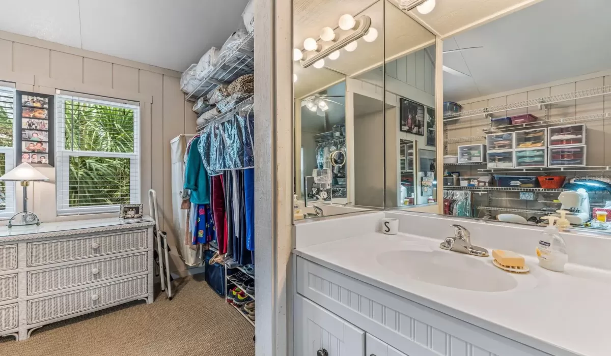3 Bedrooms Bedrooms, 0 ,2 BathroomsBathrooms,Residential,Sold,0,D6138243