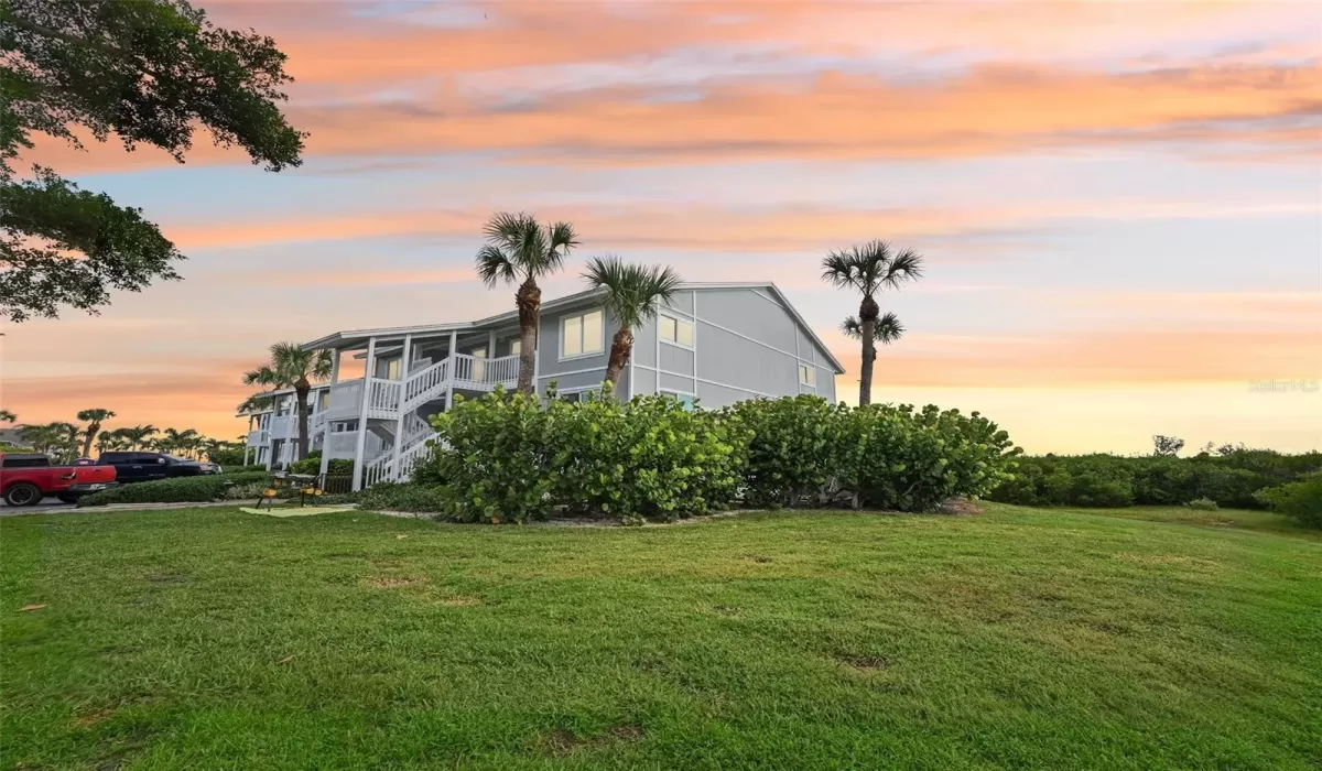2 Bedrooms Bedrooms, 0 ,2 BathroomsBathrooms,Residential,Sold,0,TB8305917
