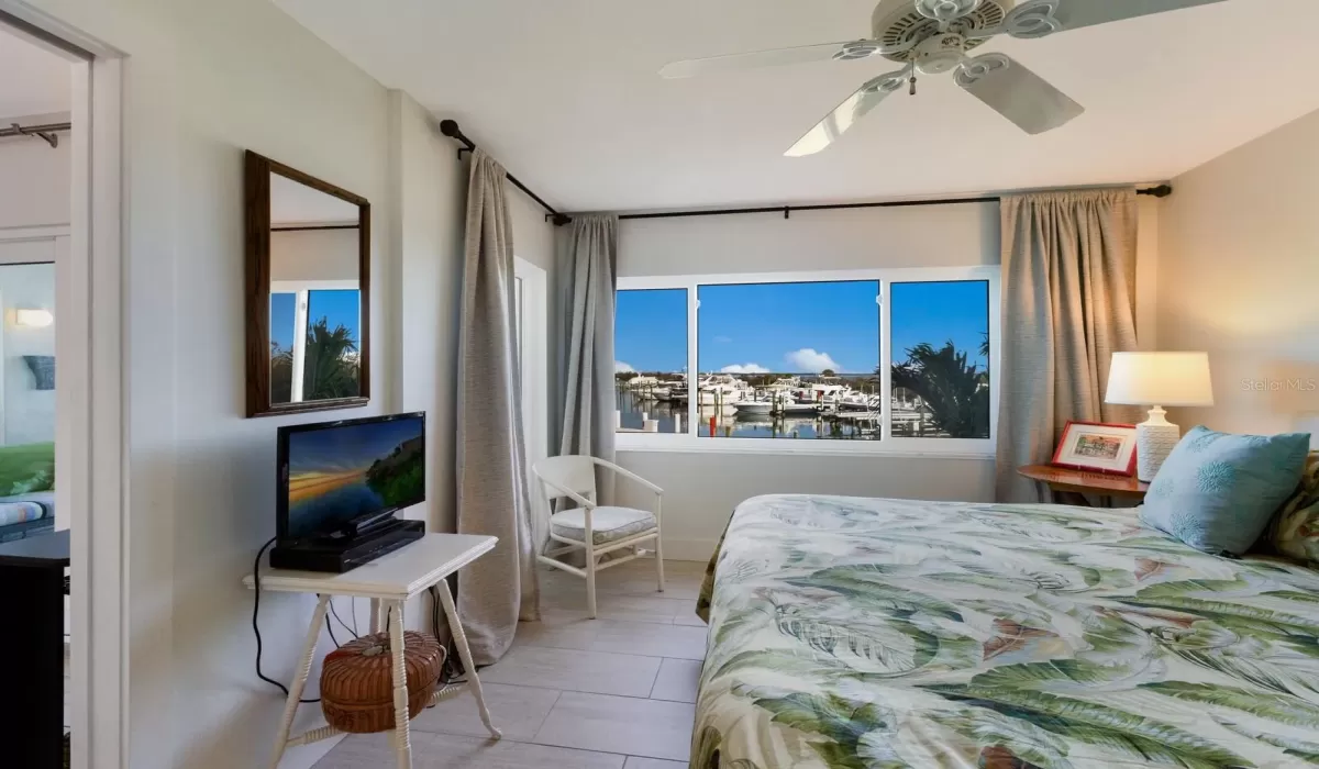1 Bedroom Bedrooms, 0 ,1 BathroomBathrooms,Residential,For Sale,0,D6139663