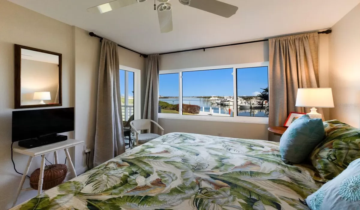 1 Bedroom Bedrooms, 0 ,1 BathroomBathrooms,Residential,For Sale,0,D6139663