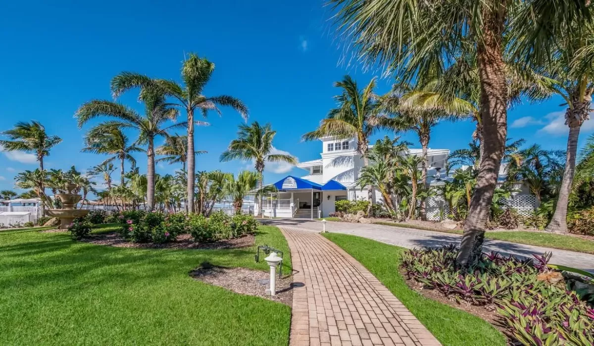 1 Bedroom Bedrooms, 0 ,1 BathroomBathrooms,Residential,For Sale,0,D6139663