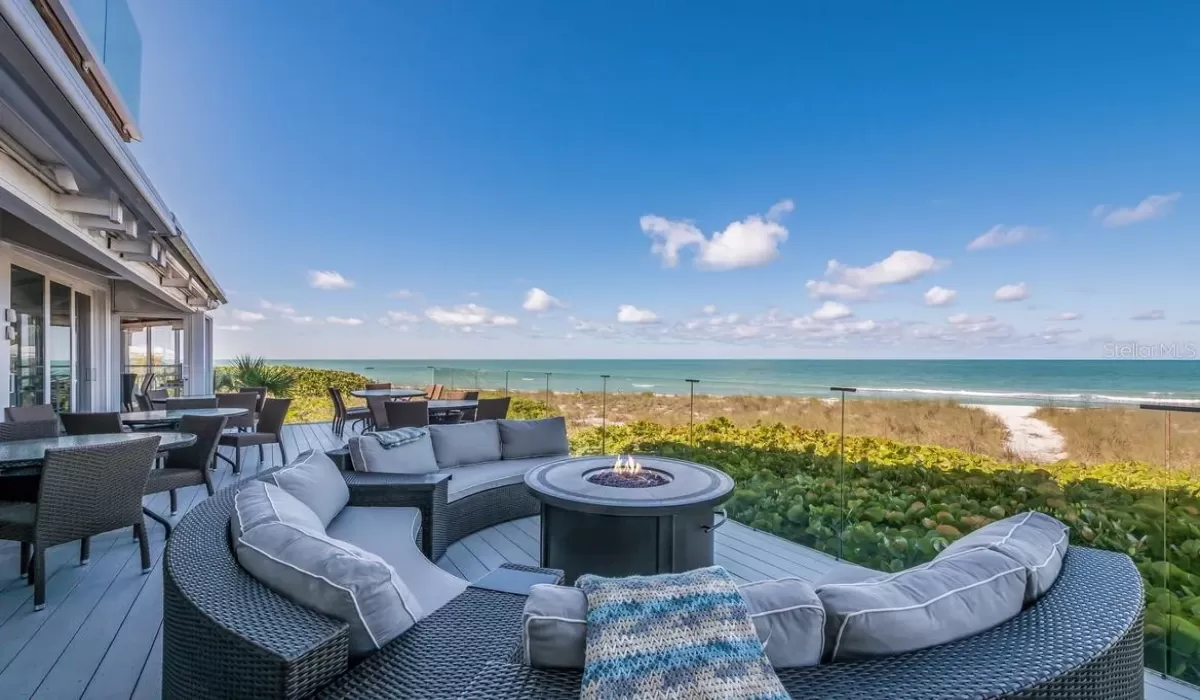 1 Bedroom Bedrooms, 0 ,1 BathroomBathrooms,Residential,For Sale,0,D6139663