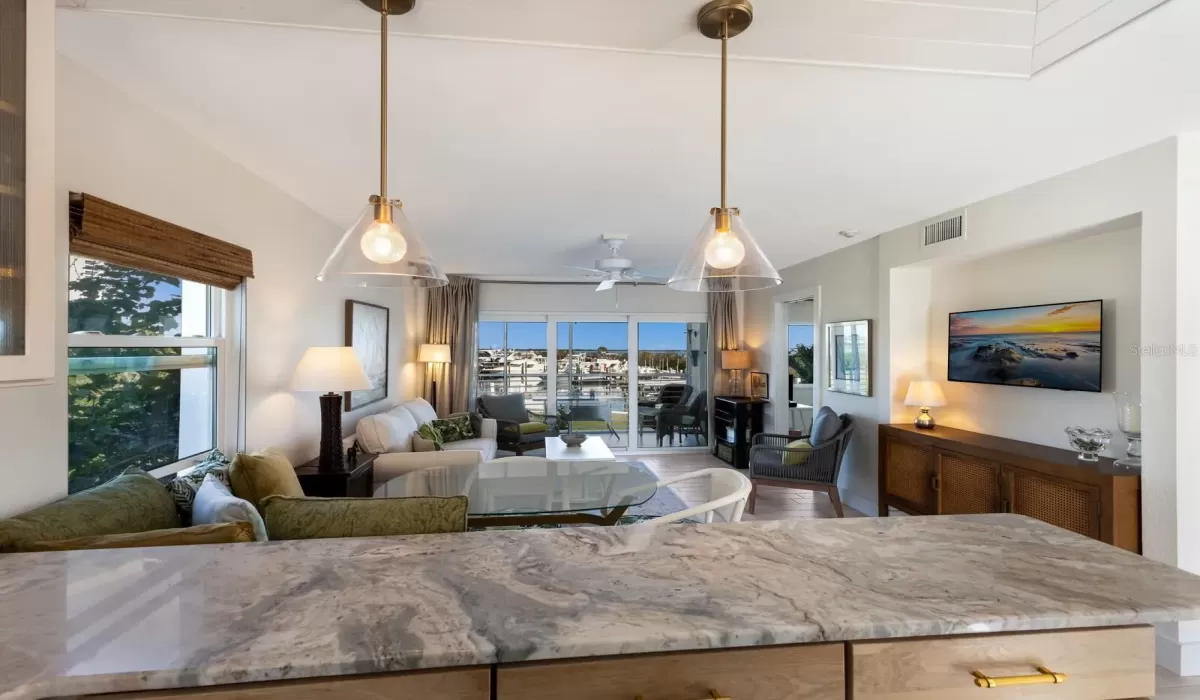 1 Bedroom Bedrooms, 0 ,1 BathroomBathrooms,Residential,For Sale,0,D6139663