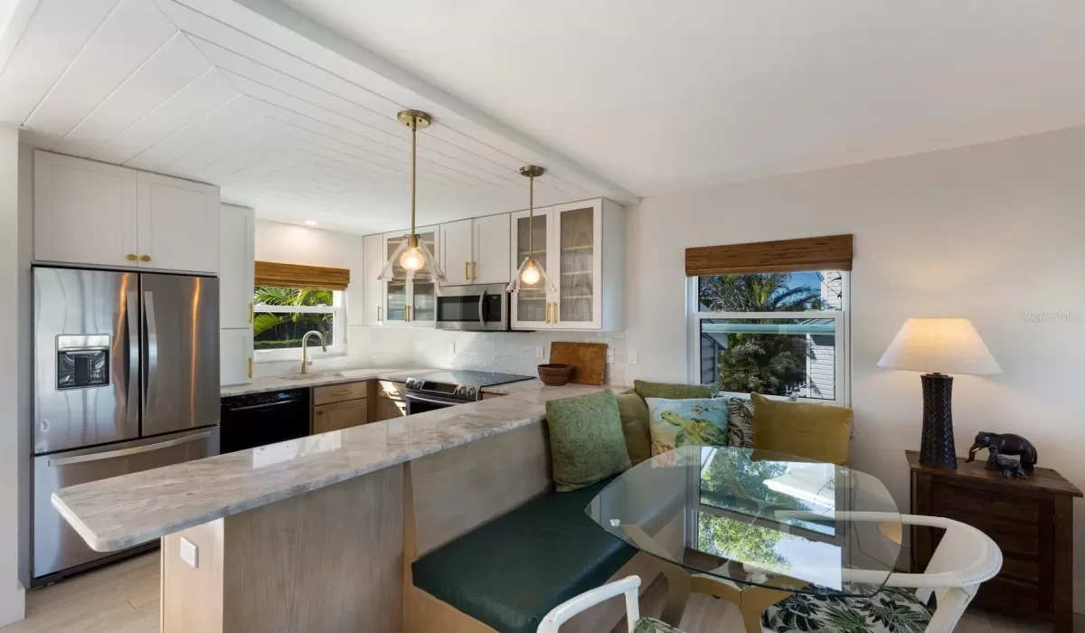 1 Bedroom Bedrooms, 0 ,1 BathroomBathrooms,Residential,For Sale,0,D6139663