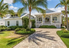 4 Bedrooms Bedrooms, 0 ,4 BathroomsBathrooms,Residential,Sold,0,D6139599