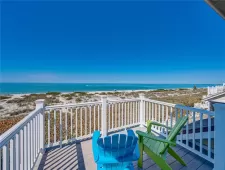 3 Bedrooms Bedrooms, 0 ,3 BathroomsBathrooms,Residential,Sold,0,D6140189