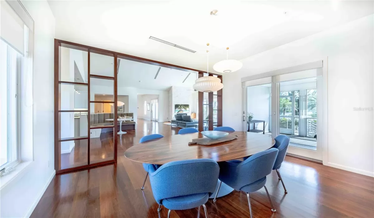 4 Bedrooms Bedrooms, 0 ,3 BathroomsBathrooms,Residential,For Sale,0,D6140811
