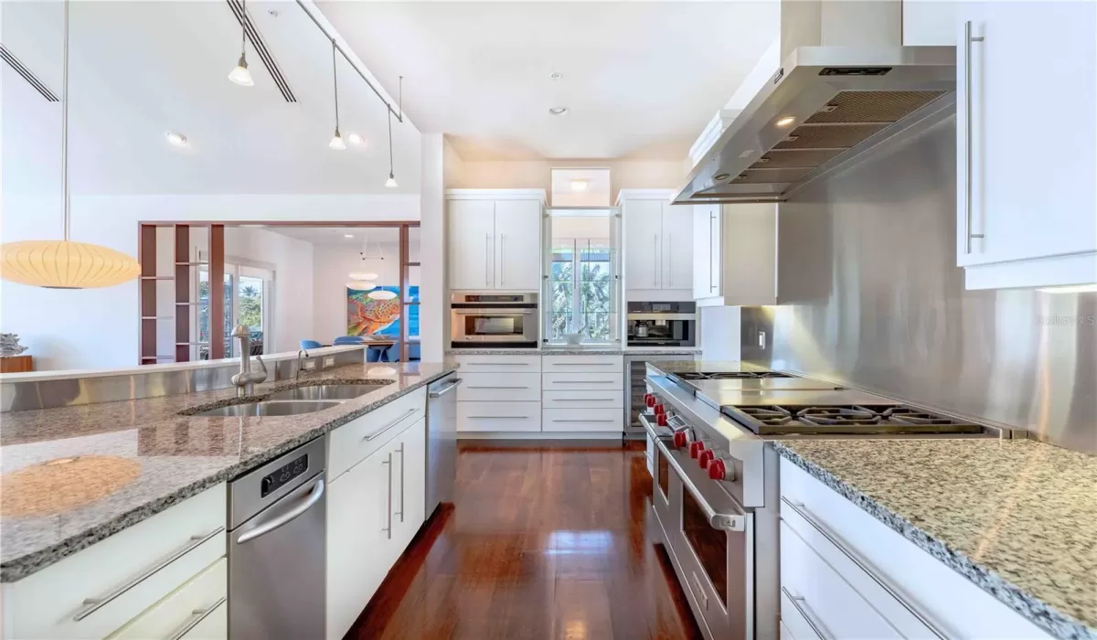 4 Bedrooms Bedrooms, 0 ,3 BathroomsBathrooms,Residential,For Sale,0,D6140811