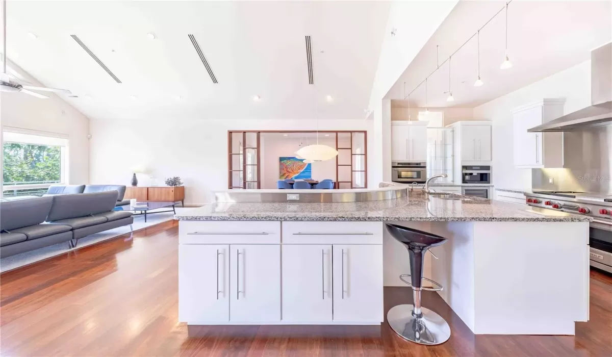 4 Bedrooms Bedrooms, 0 ,3 BathroomsBathrooms,Residential,For Sale,0,D6140811
