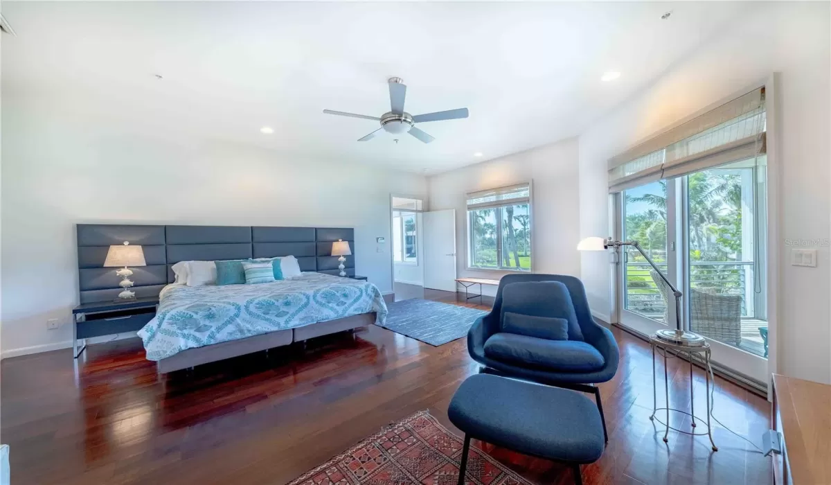 4 Bedrooms Bedrooms, 0 ,3 BathroomsBathrooms,Residential,For Sale,0,D6140811