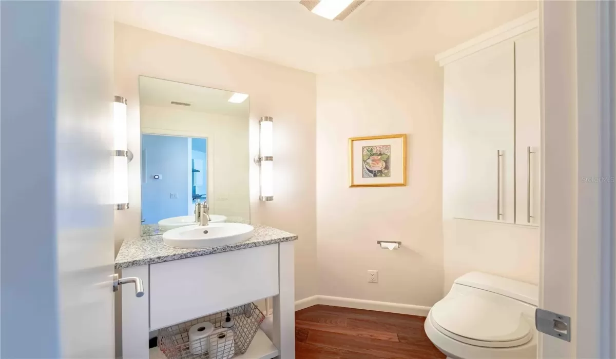 4 Bedrooms Bedrooms, 0 ,3 BathroomsBathrooms,Residential,For Sale,0,D6140811