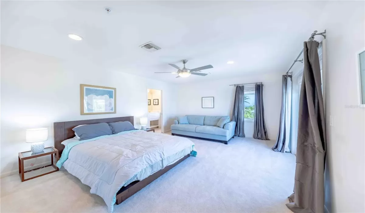 4 Bedrooms Bedrooms, 0 ,3 BathroomsBathrooms,Residential,For Sale,0,D6140811