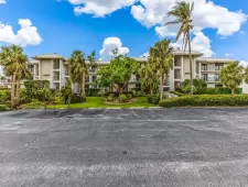 3 Bedrooms Bedrooms, 0 ,3 BathroomsBathrooms,Residential,Sold,0,D6141101
