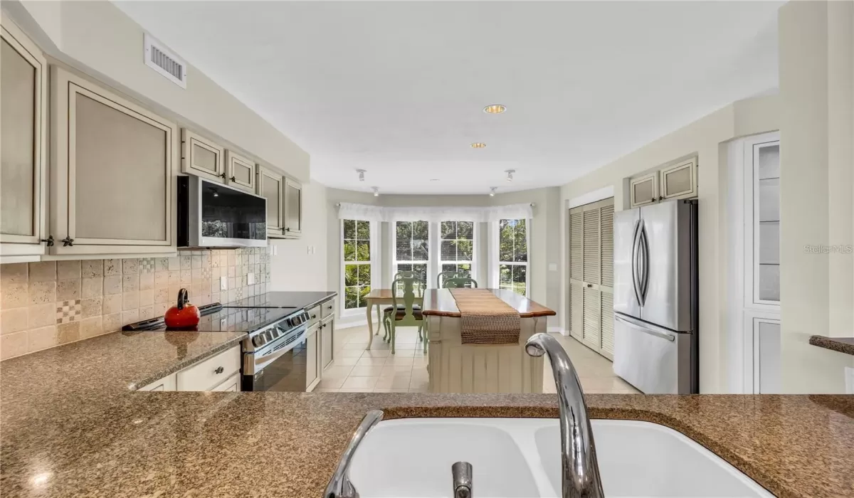 3 Bedrooms Bedrooms, 0 ,3 BathroomsBathrooms,Residential,For Sale,0,D6141118