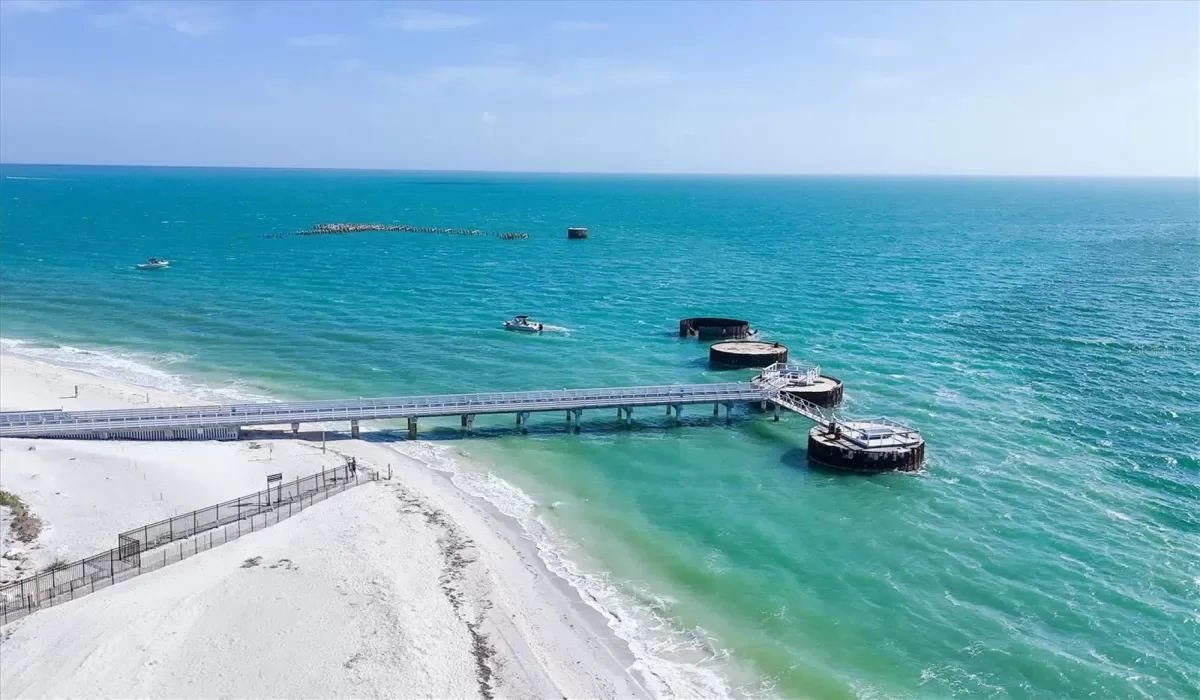Exclusive pier for owners and guests at Hill Tide Estates (viewing or fishing!)