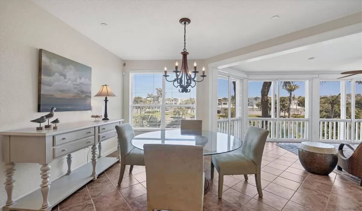 3 Bedrooms Bedrooms, 0 ,3 BathroomsBathrooms,Residential,For Sale,0,D6141496