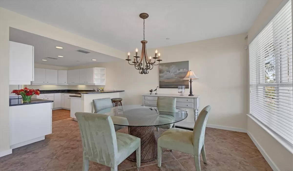 3 Bedrooms Bedrooms, 0 ,3 BathroomsBathrooms,Residential,For Sale,0,D6141496