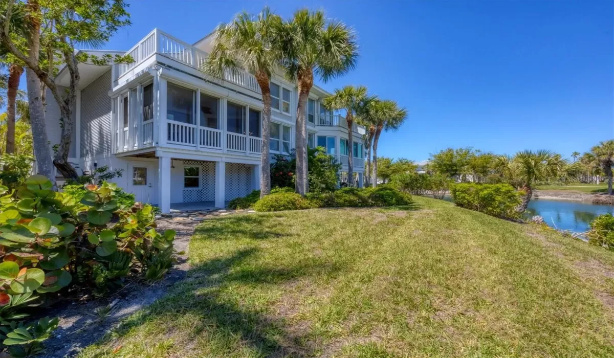 3 Bedrooms Bedrooms, 0 ,3 BathroomsBathrooms,Residential,For Sale,0,D6141496